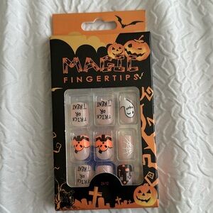 🌻5/$15 Halloween Nails